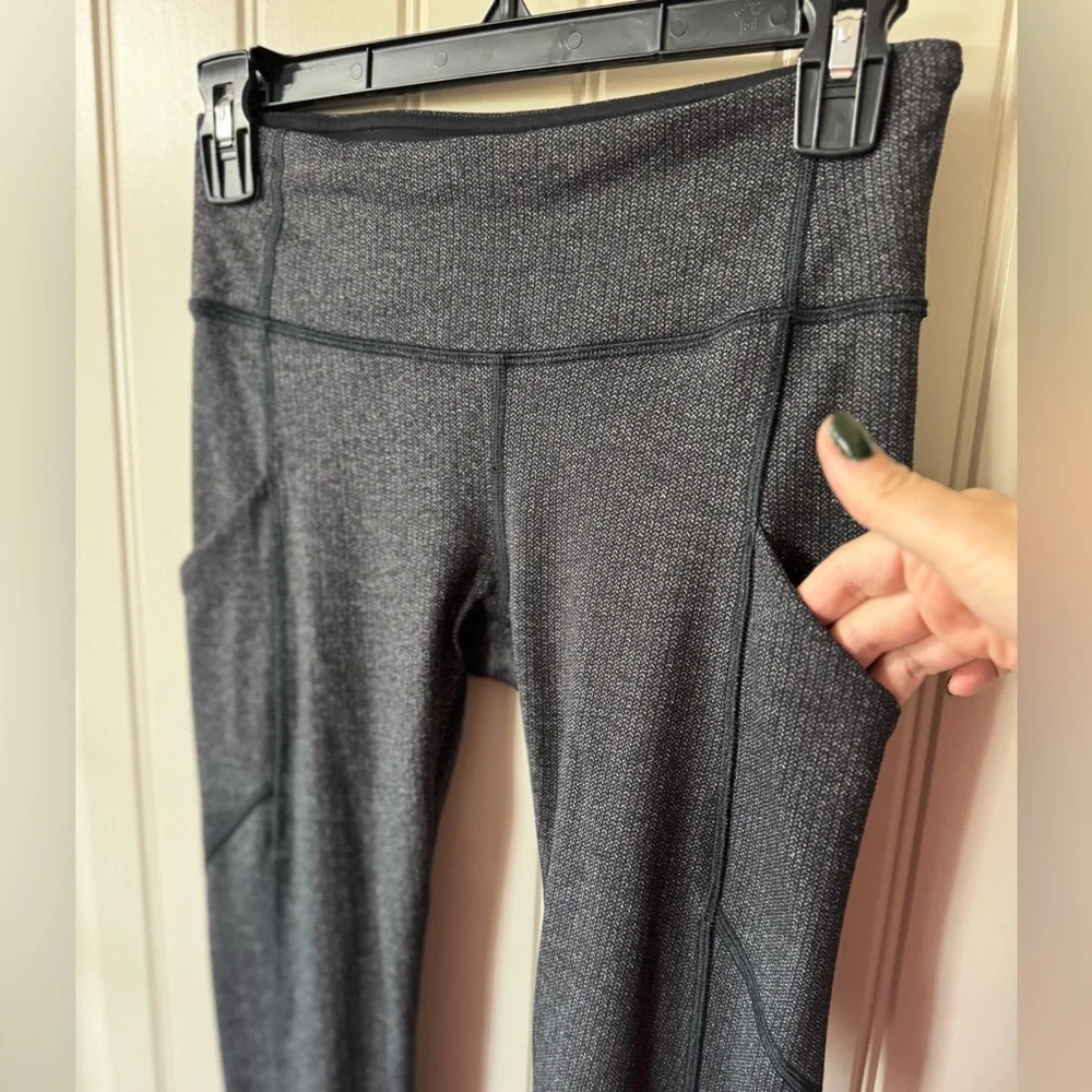 LULULEMON 🩶 High-Waist Charcoal Gray Athleisure Leggings (Women’s Size 4)